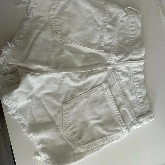 Zara White High Rise Denim Shorts - Picture 7 of 8